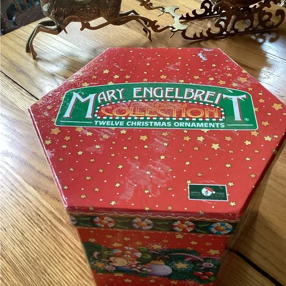 Mary Engelbreit🌺 Kurt S Adler Christmas Ornament Set. - Picture 2 of 16